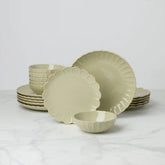French Perle Scallop Matcha 18-Piece Dinnerware Set