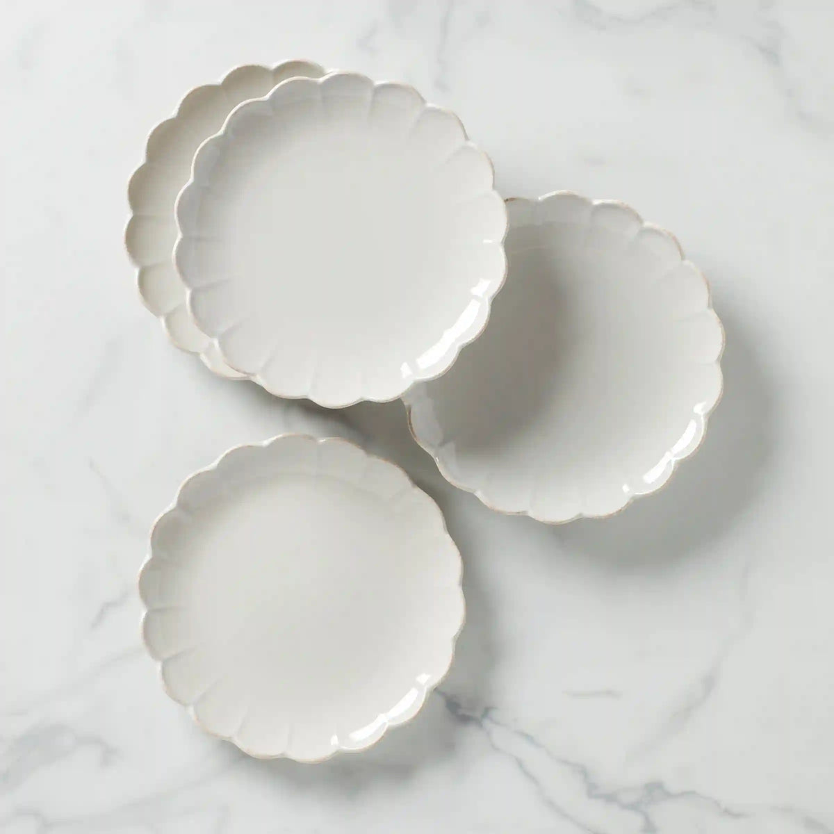 French Perle Scallop White Accent Plates, Set of 4