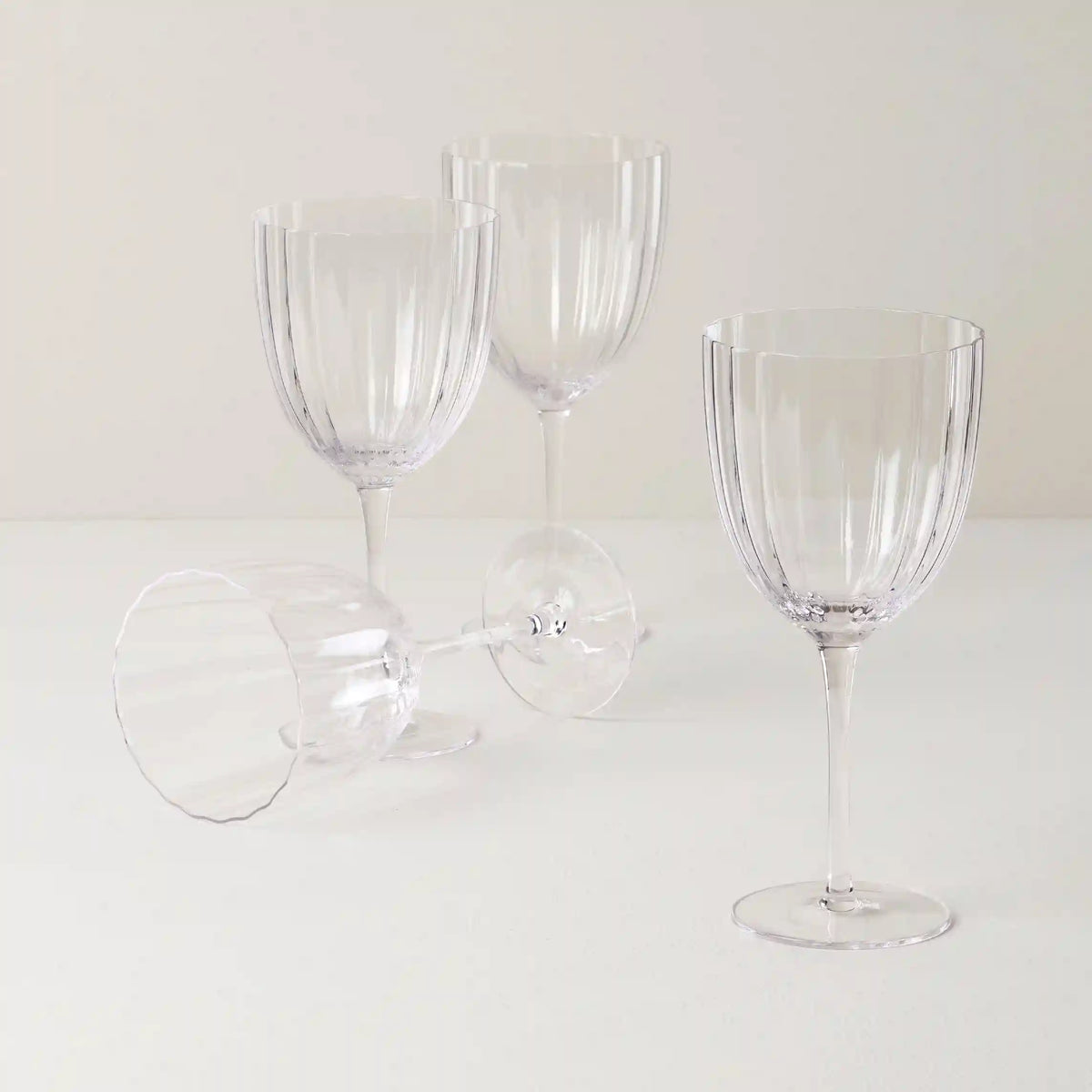 Curva All- Purpose Wine Glasses, Set of 4